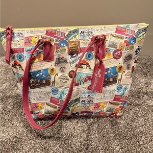 Dooney & Bourke Vaction Club Edition